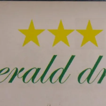 Emerald Dream Homestay *